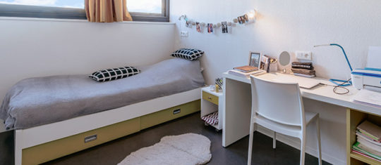 Beaucoup d’étudiants optent pour une résidence étudiante pour profiter de certains avantages. Mais,il faut adopter des critères pour choisir un logement adapté.